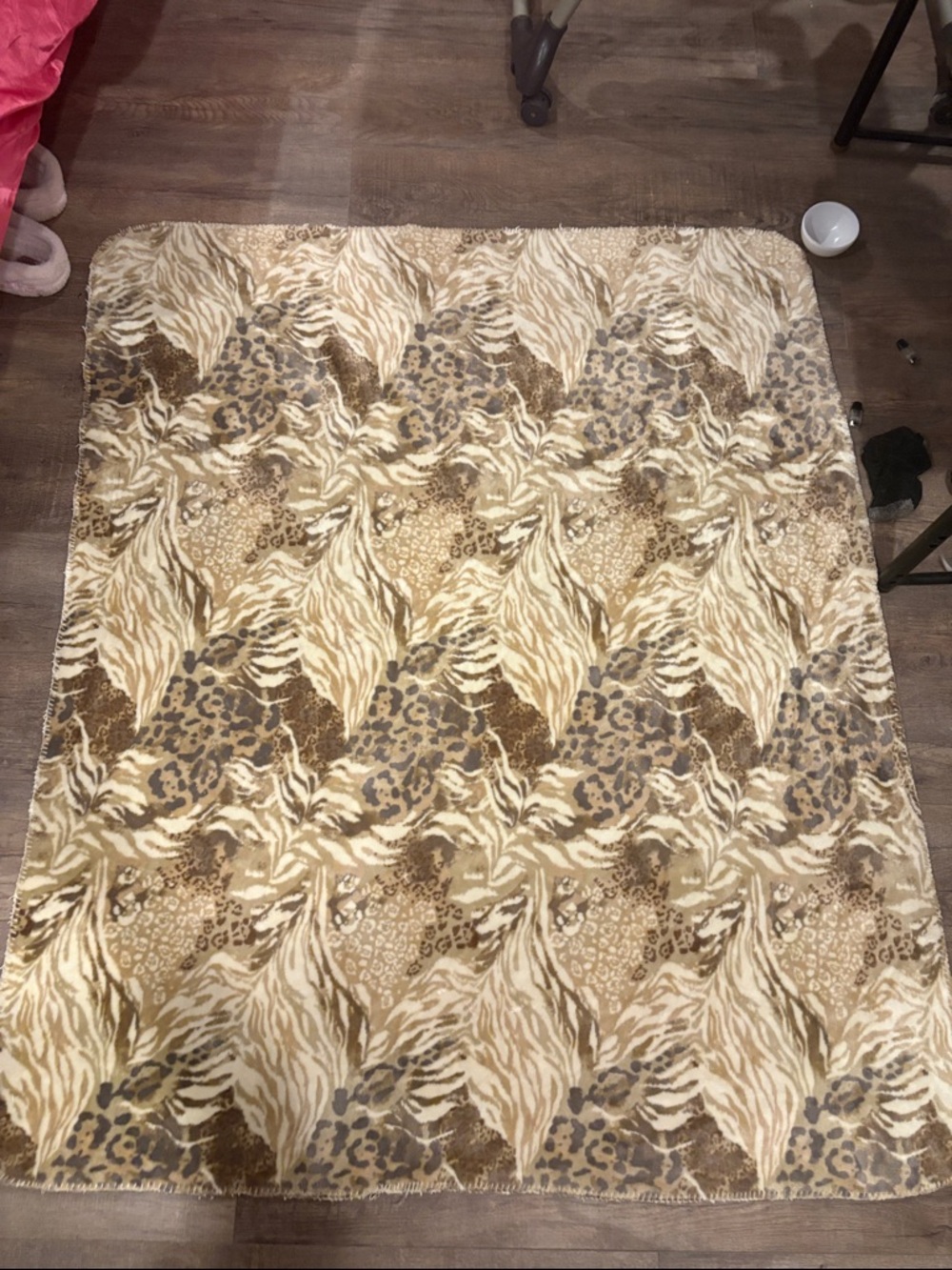 Animal Print Plush blanket- Beige & Brown